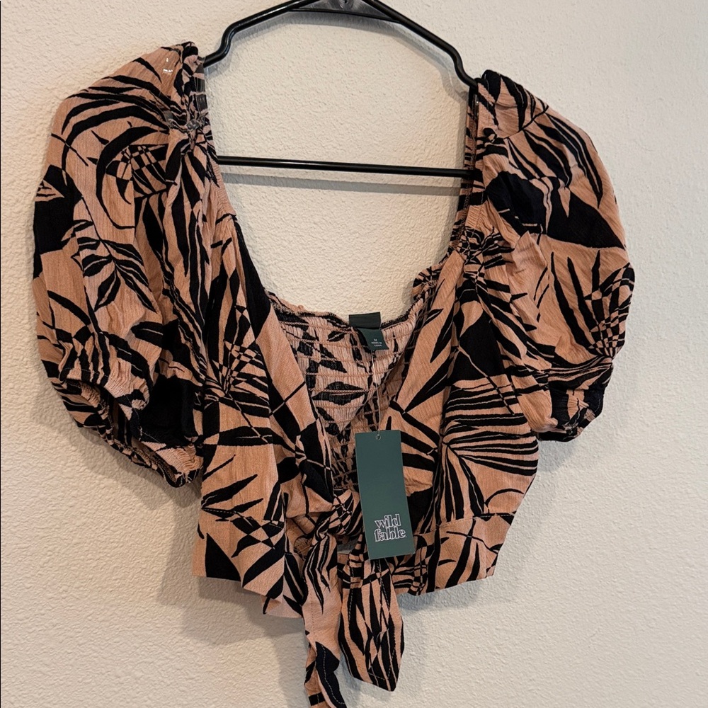 wild fable Black and Beige Tropical Tie-Front Puff Sleeve Blouse